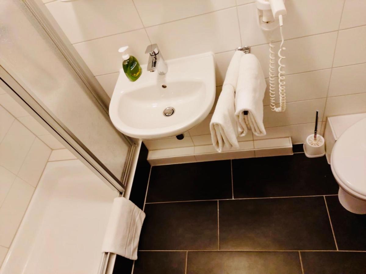 Hotel Relax Wachenroth Bagian luar foto