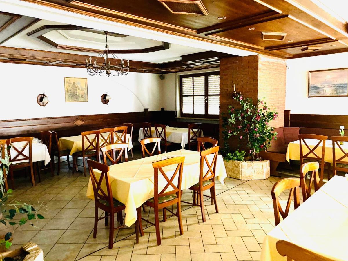 Hotel Relax Wachenroth Bagian luar foto